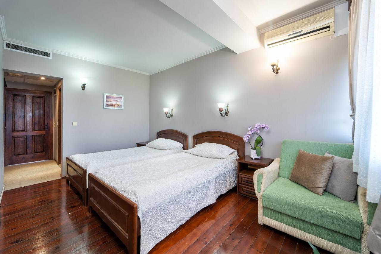 Hotel Izvora Kranevo Bagian luar foto