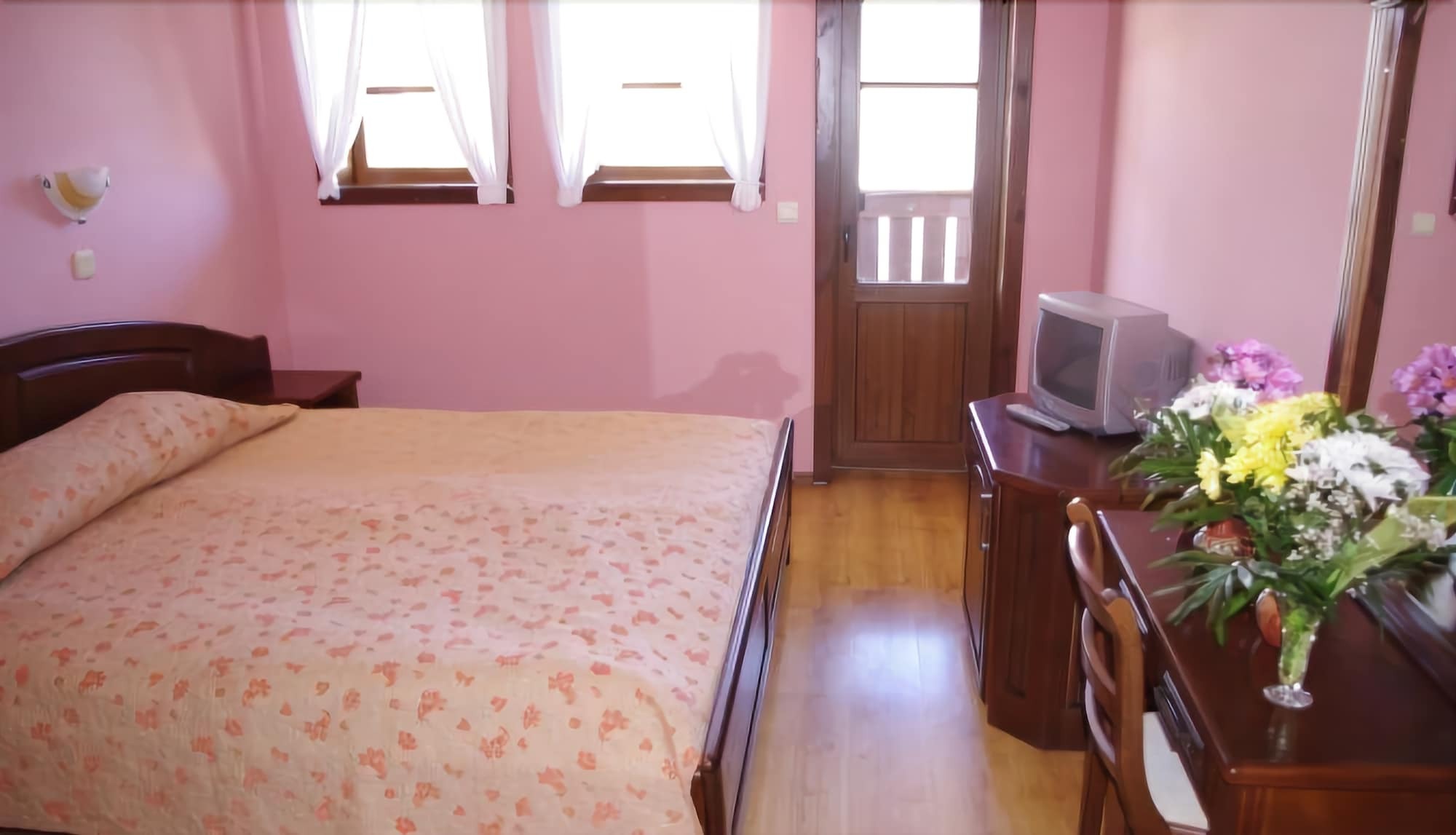 Hotel Izvora Kranevo Bagian luar foto
